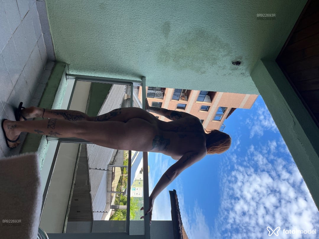 Acompanhante mulher com cabelo castanho de olhos pretos em Ribeirão Preto Acompanhante mulher com cabelo castanho de olhos pretos em Ribeirão Preto - Marina