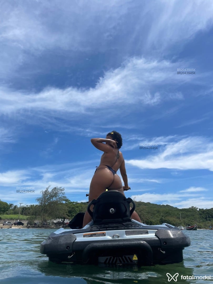 Acompanhante mulher trans morena (o) de olhos castanhos em Rio de Janeiro - Larissa Carvalho