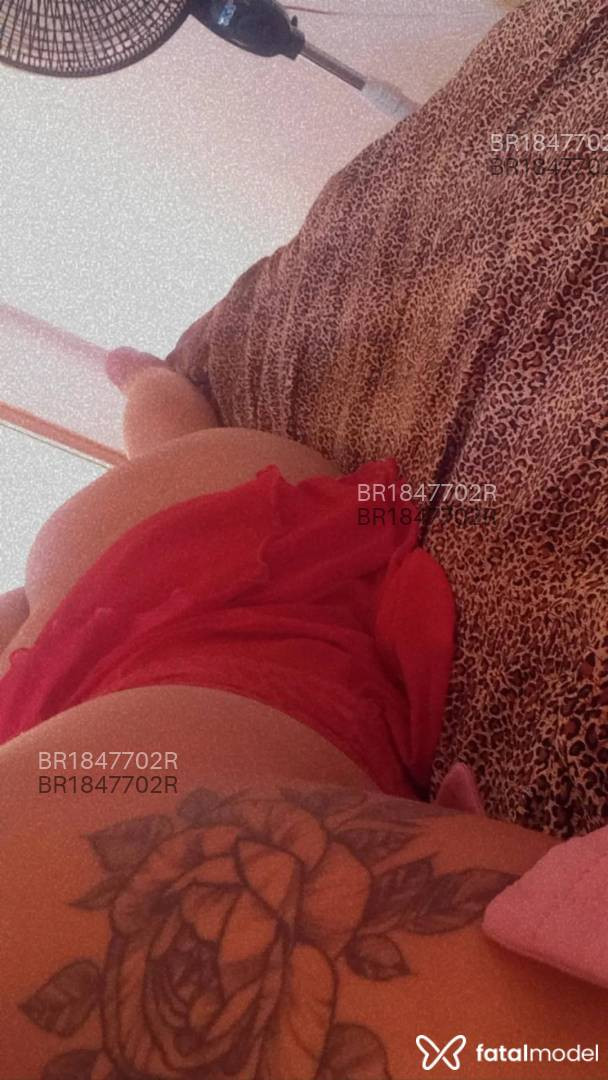 Acompanhante mulher com cabelo castanho de olhos castanhos - Amanda Silva Acompanhante mulher com cabelo castanho de olhos castanhos - Amanda Silva