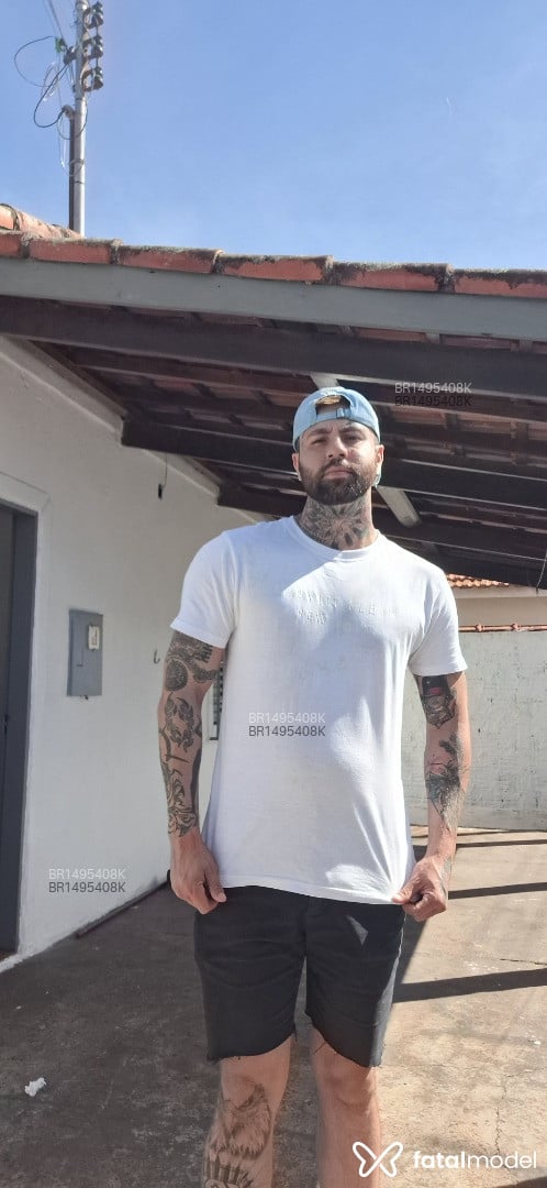 Acompanhante homem loira (o) de olhos verdes em Tatuí - VITOR REIS