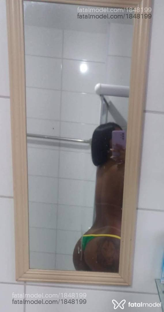 Acompanhante mulher com cabelo castanho de olhos castanhos - Naty Martins