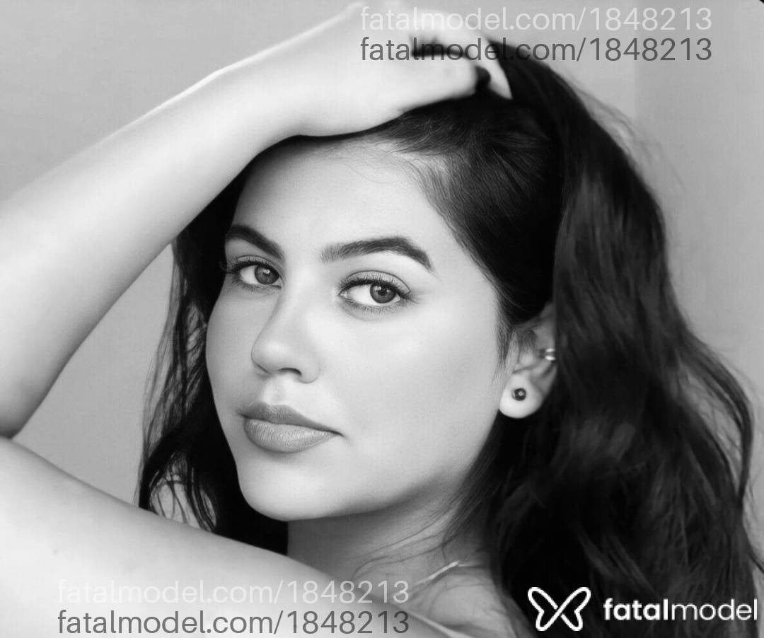 Acompanhante mulher morena (o) de olhos castanhos - Jade Hoffman