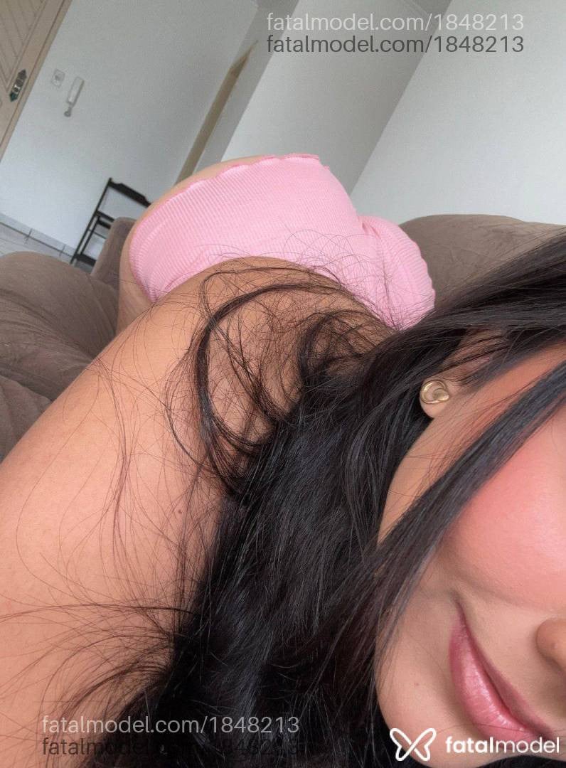 Acompanhante mulher morena (o) de olhos castanhos - Jade Hoffman
