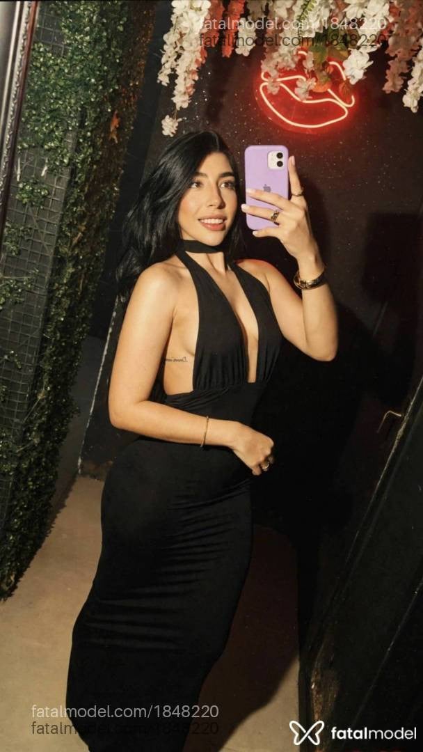 Acompanhante mulher morena (o) de olhos pretos - Bruna Milena