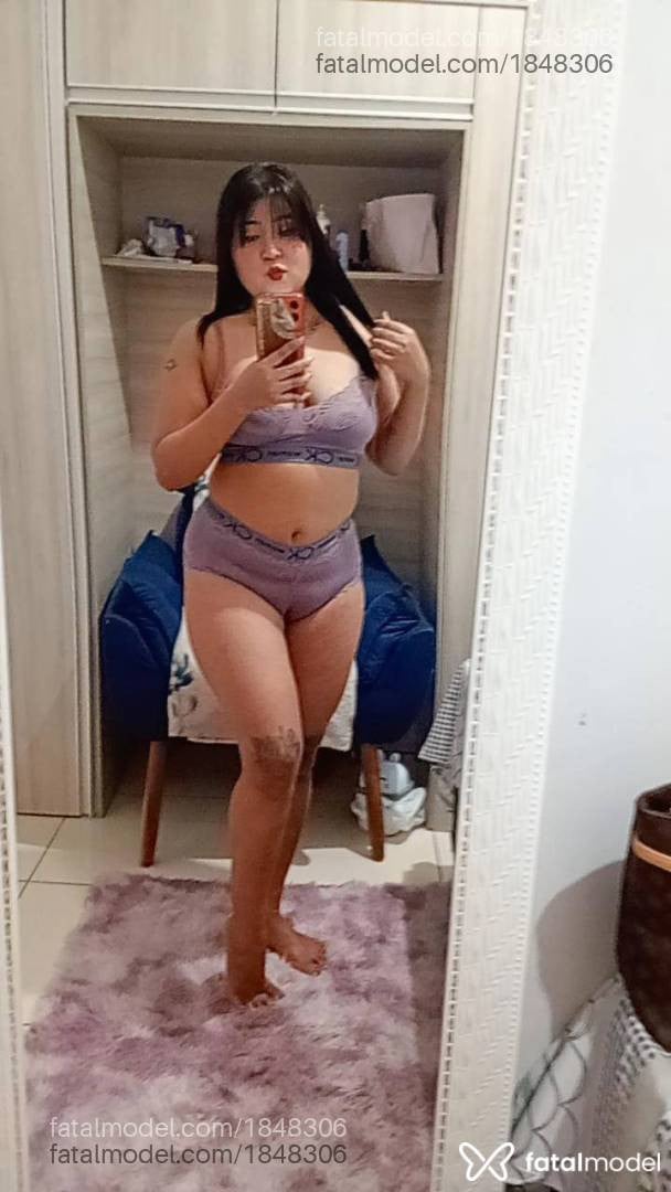 Acompanhante mulher morena (o) de olhos castanhos - Victória Martins