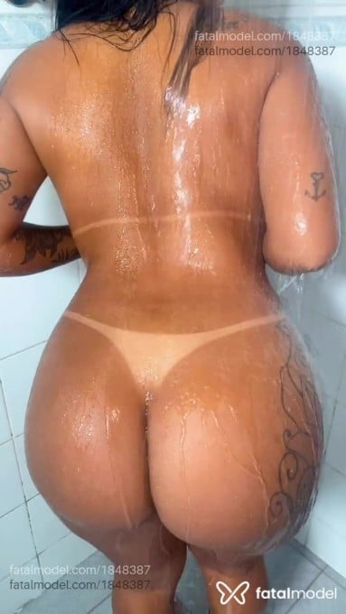 Acompanhante mulher morena (o) de olhos castanhos - Rebeka Acompanhante mulher morena (o) de olhos castanhos - Rebeka