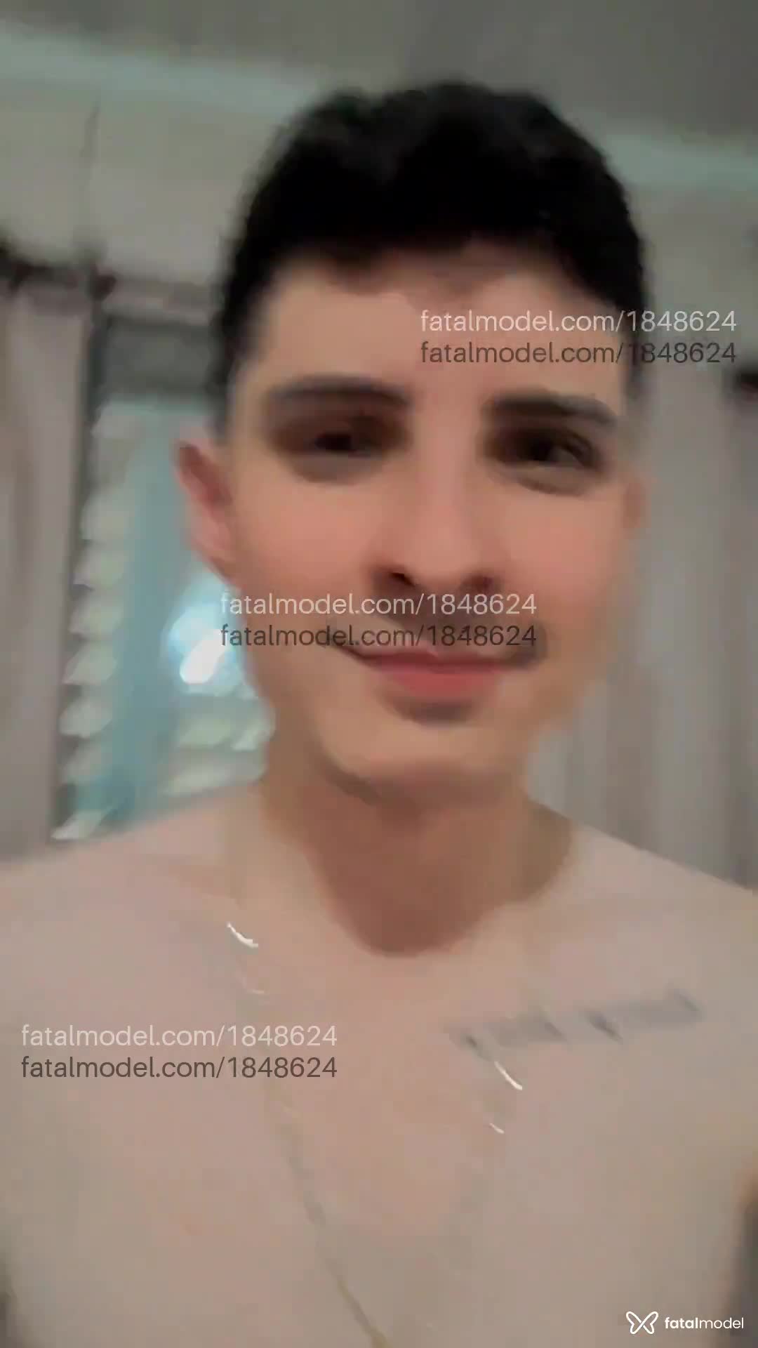 Acompanhante homem morena (o) de olhos mel em São Paulo - Junior