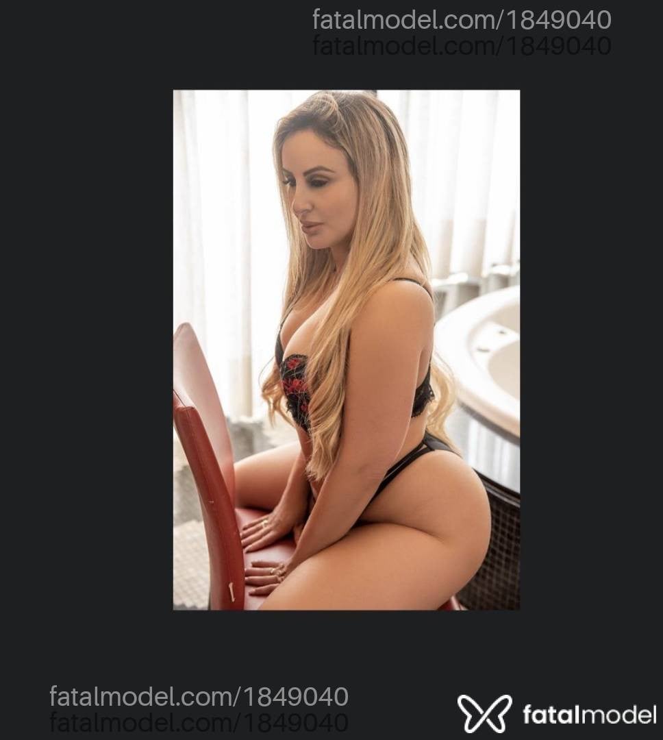 Acompanhante mulher loira (o) de olhos verdes - Kamila