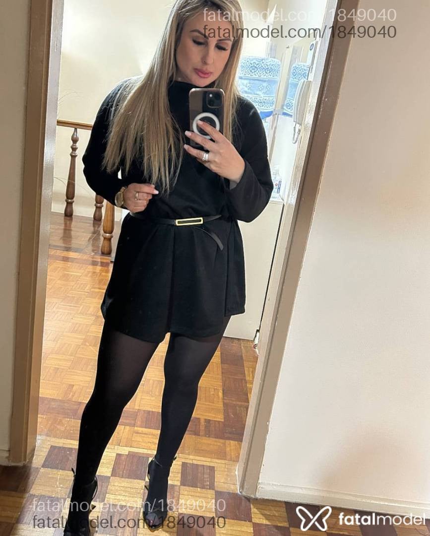 Acompanhante mulher loira (o) de olhos verdes - Kamila