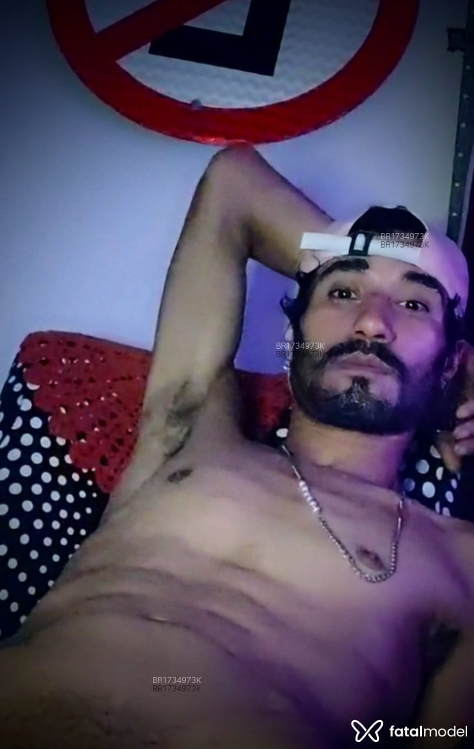 Acompanhante homem com cabelo castanho de olhos castanhos em Florianópolis - Anderson Gustavo