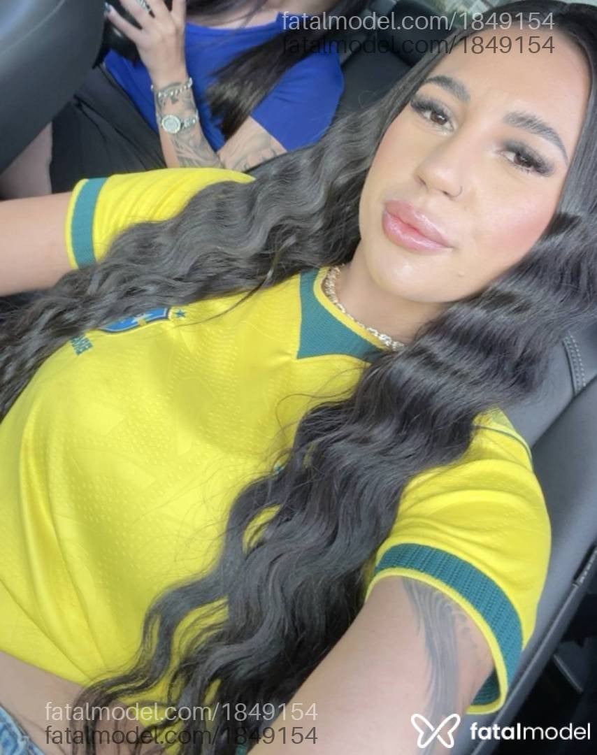 Acompanhante mulher morena (o) de olhos castanhos - Thifany