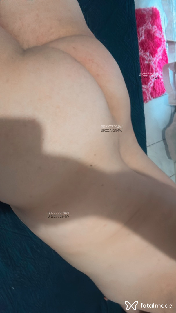 Acompanhante homem morena (o) de olhos pretos - Miranda