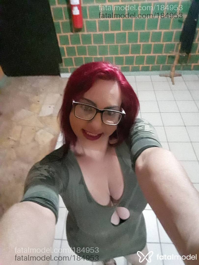 Acompanhante mulher trans com cabelo castanho de olhos mel em Imperatriz Acompanhante mulher trans com cabelo castanho de olhos mel em Imperatriz - Michele pepper