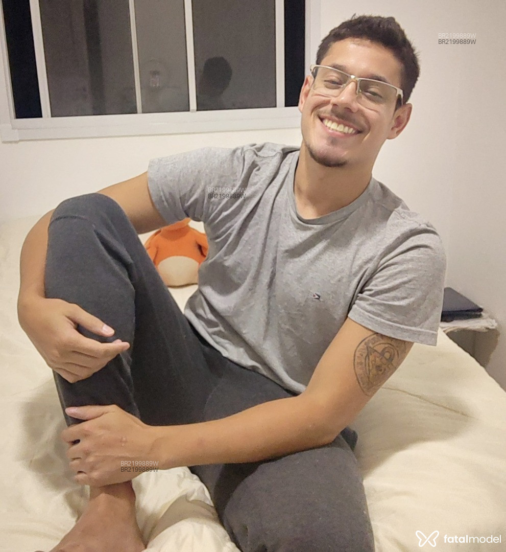Acompanhante homem morena (o) de olhos verdes em São Paulo - Wess