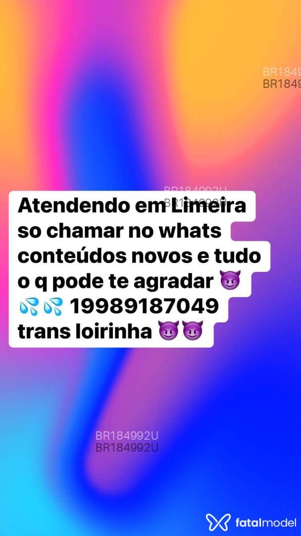 Acompanhante travesti loira (o) de olhos castanhos - Anick