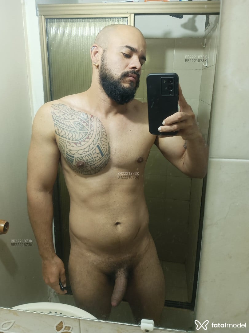 Acompanhante homem sem cabelo de olhos castanhos em Porto Alegre - Mike Santos