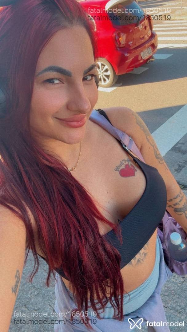 Acompanhante mulher ruiva (o) de olhos castanhos em Jaraguá do Sul - Vivi Guedes