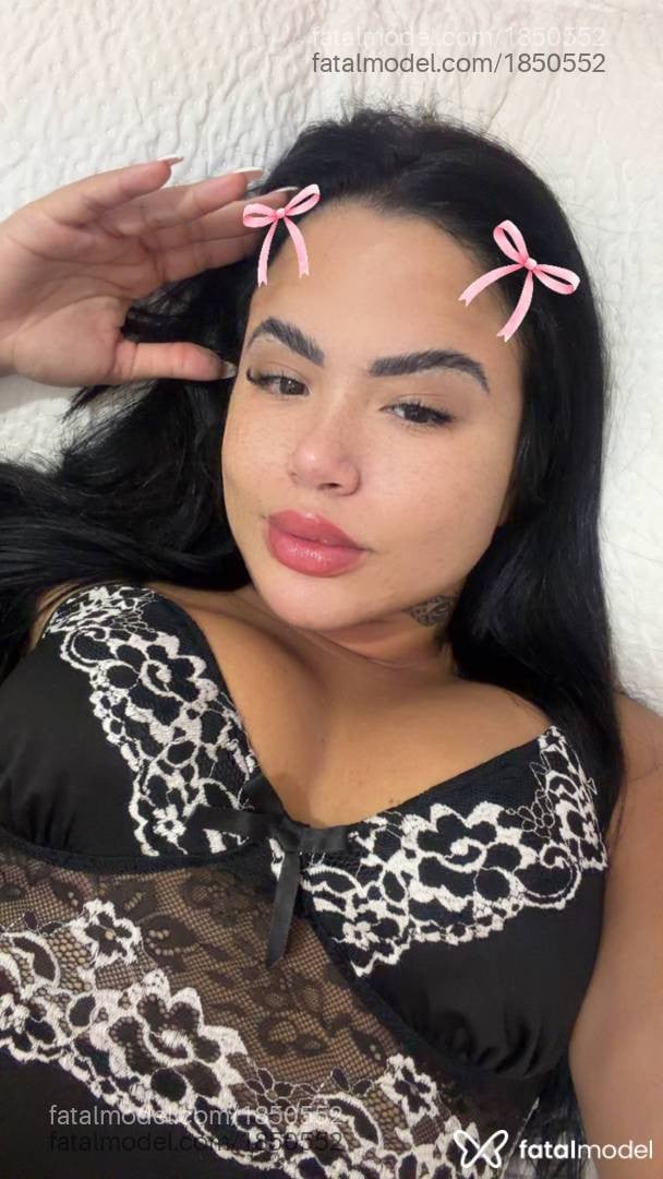 Acompanhante mulher morena (o) de olhos castanhos - Bia Florença