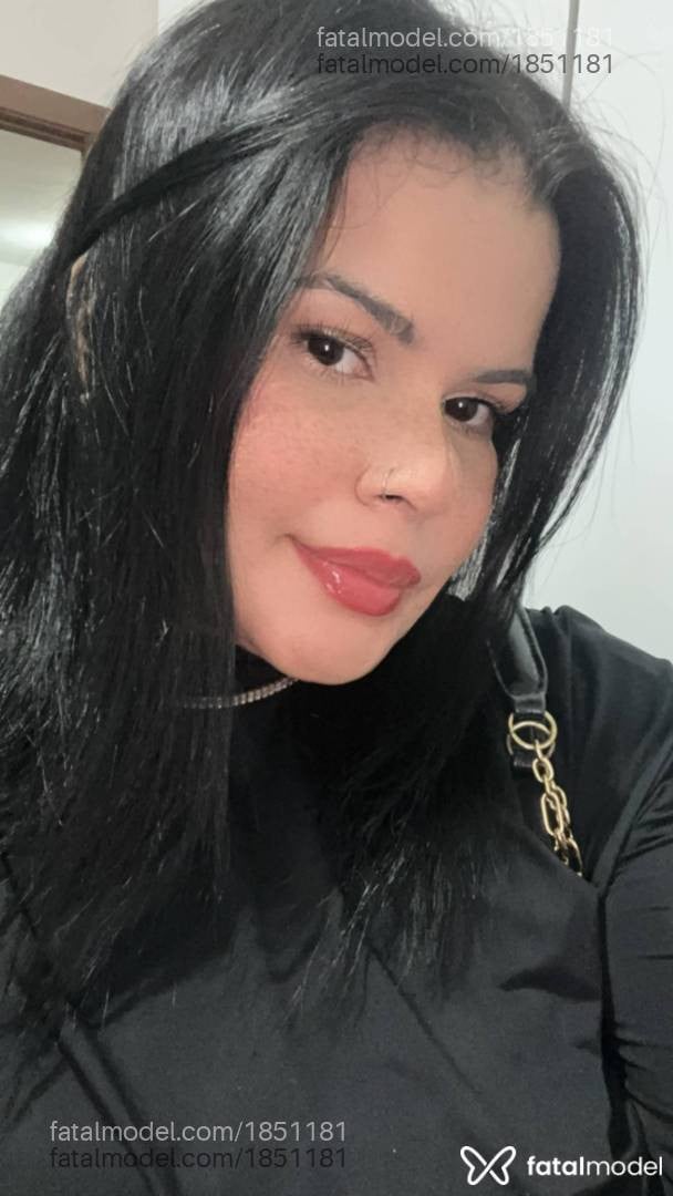Acompanhante mulher morena (o) de olhos pretos - Emylli Lima