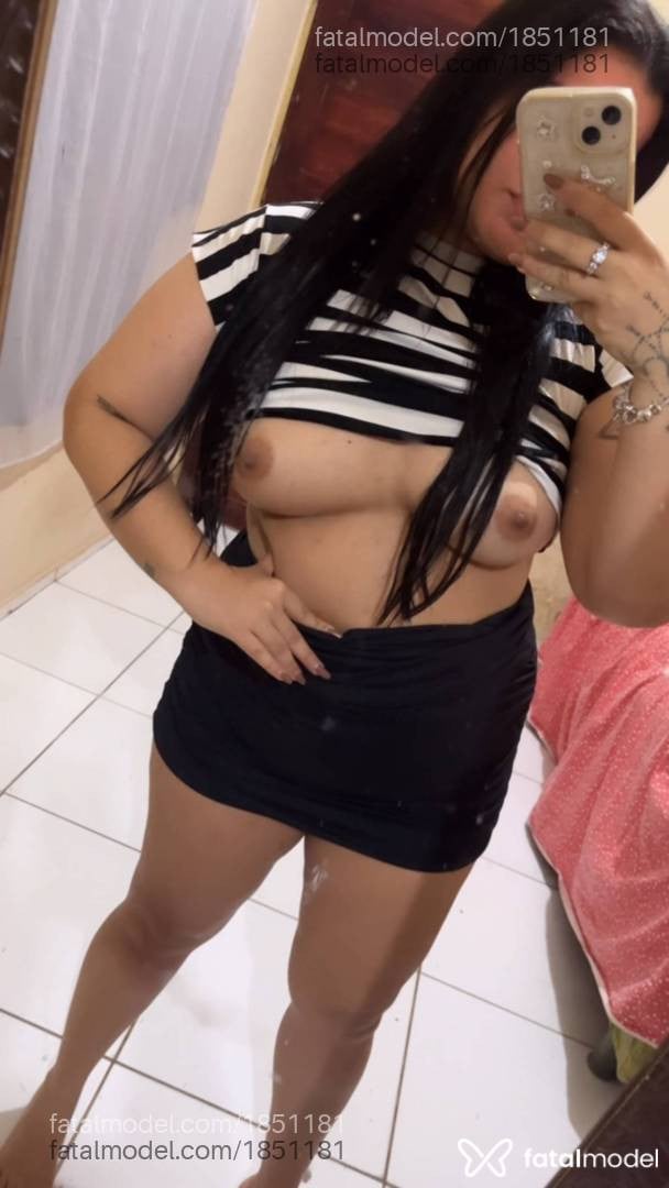 Acompanhante mulher morena (o) de olhos pretos - Emylli Lima