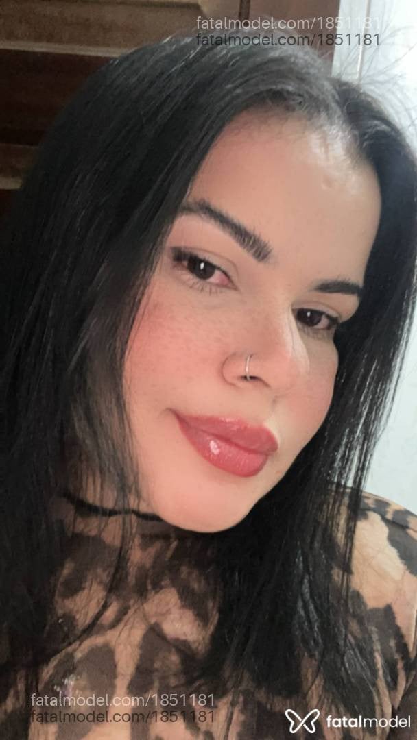 Acompanhante mulher morena (o) de olhos pretos - Emylli Lima