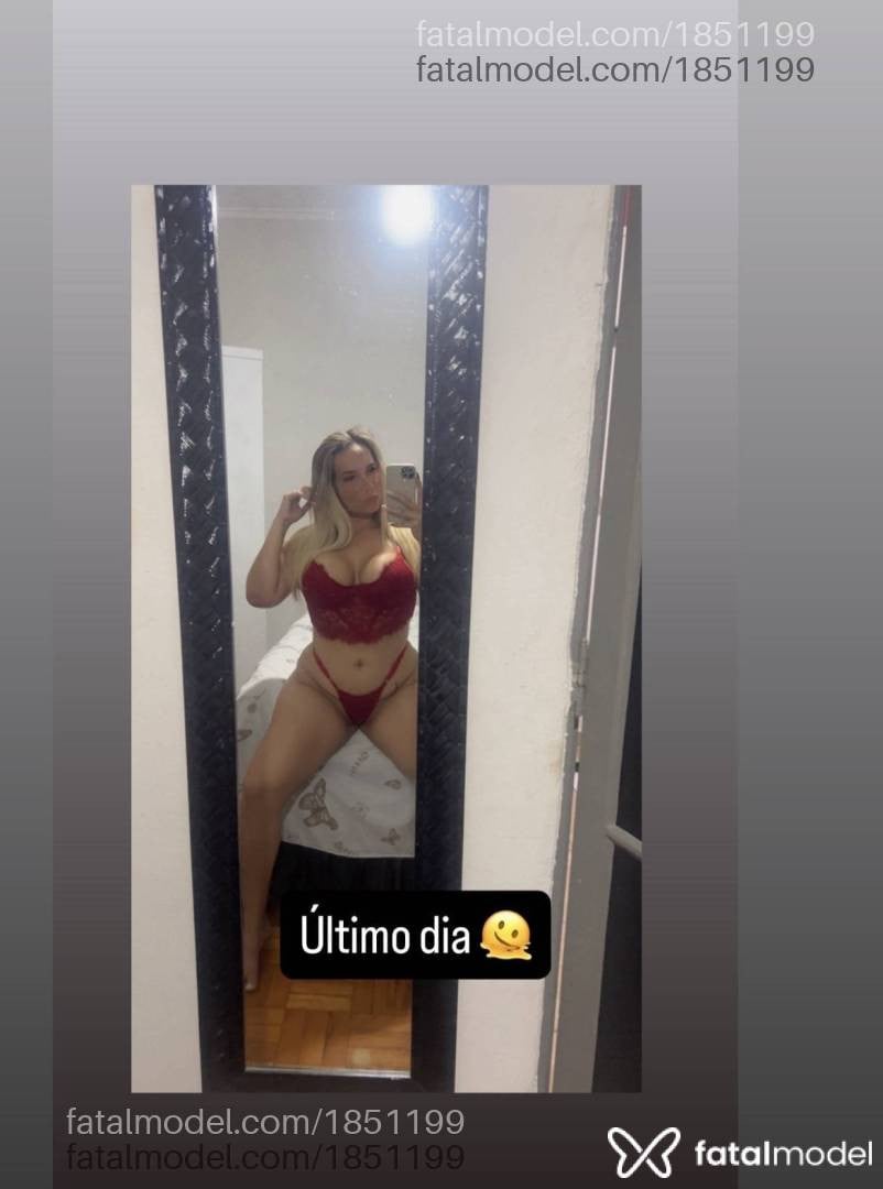 Acompanhante mulher loira (o) de olhos castanhos - Camila