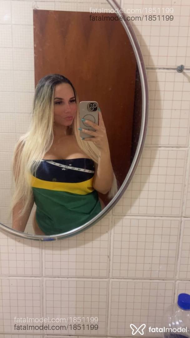 Acompanhante mulher loira (o) de olhos castanhos em Andradina Acompanhante mulher loira (o) de olhos castanhos em Andradina - Camila