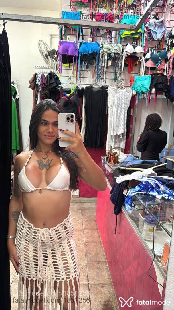 Acompanhante mulher trans morena (o) de olhos castanhos - Yasmin