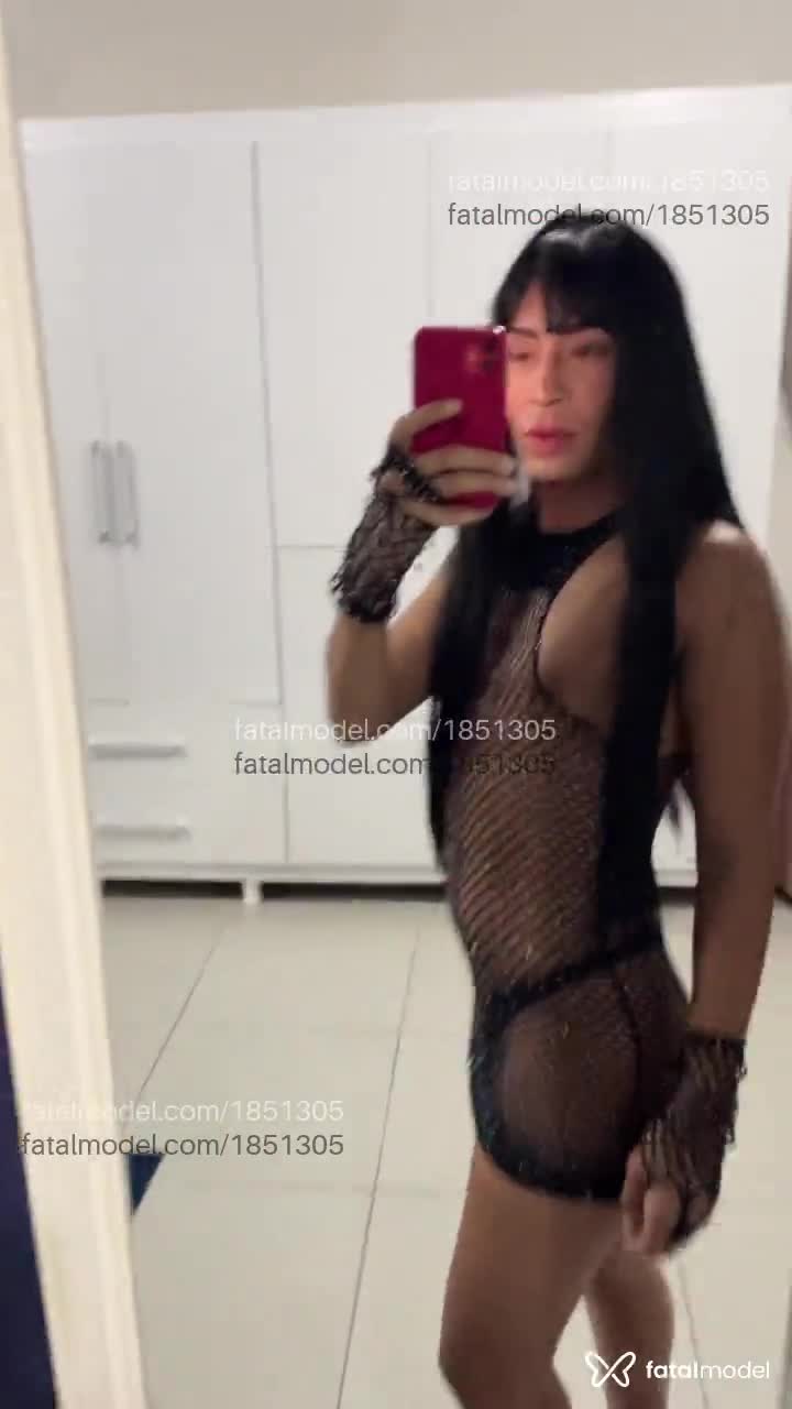 Acompanhante mulher trans morena (o) de olhos castanhos em São Paulo - Melissinha