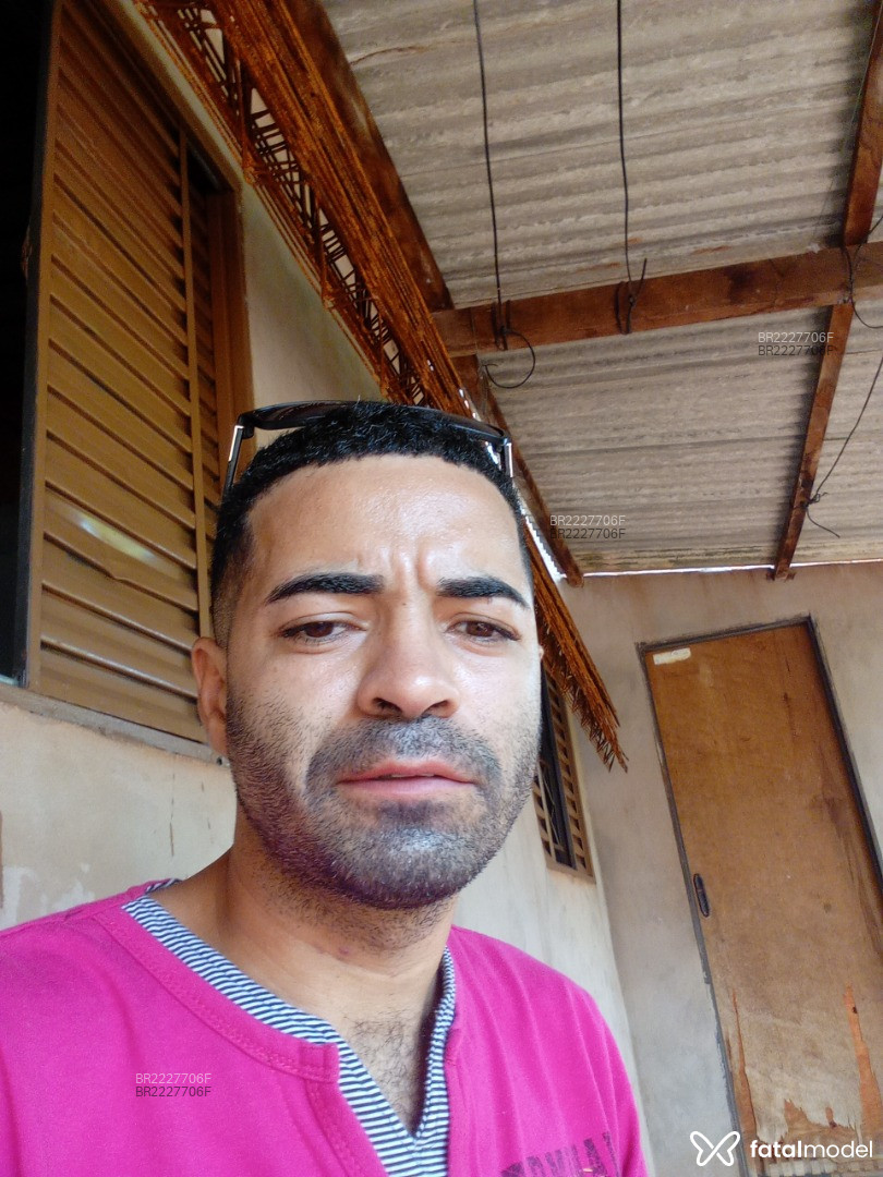 Acompanhante homem morena (o) de olhos castanhos em Virtual Acompanhante homem morena (o) de olhos castanhos em Virtual - Jesse