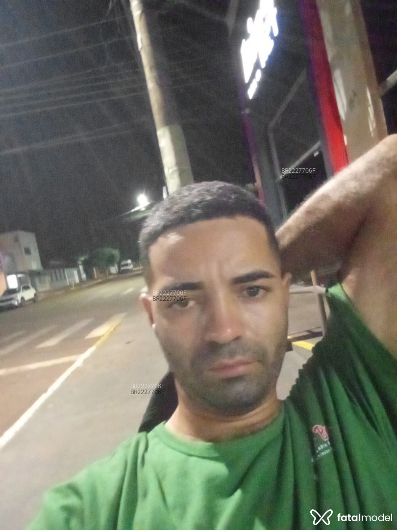 Acompanhante homem morena (o) de olhos castanhos em Virtual Acompanhante homem morena (o) de olhos castanhos em Virtual - Jesse