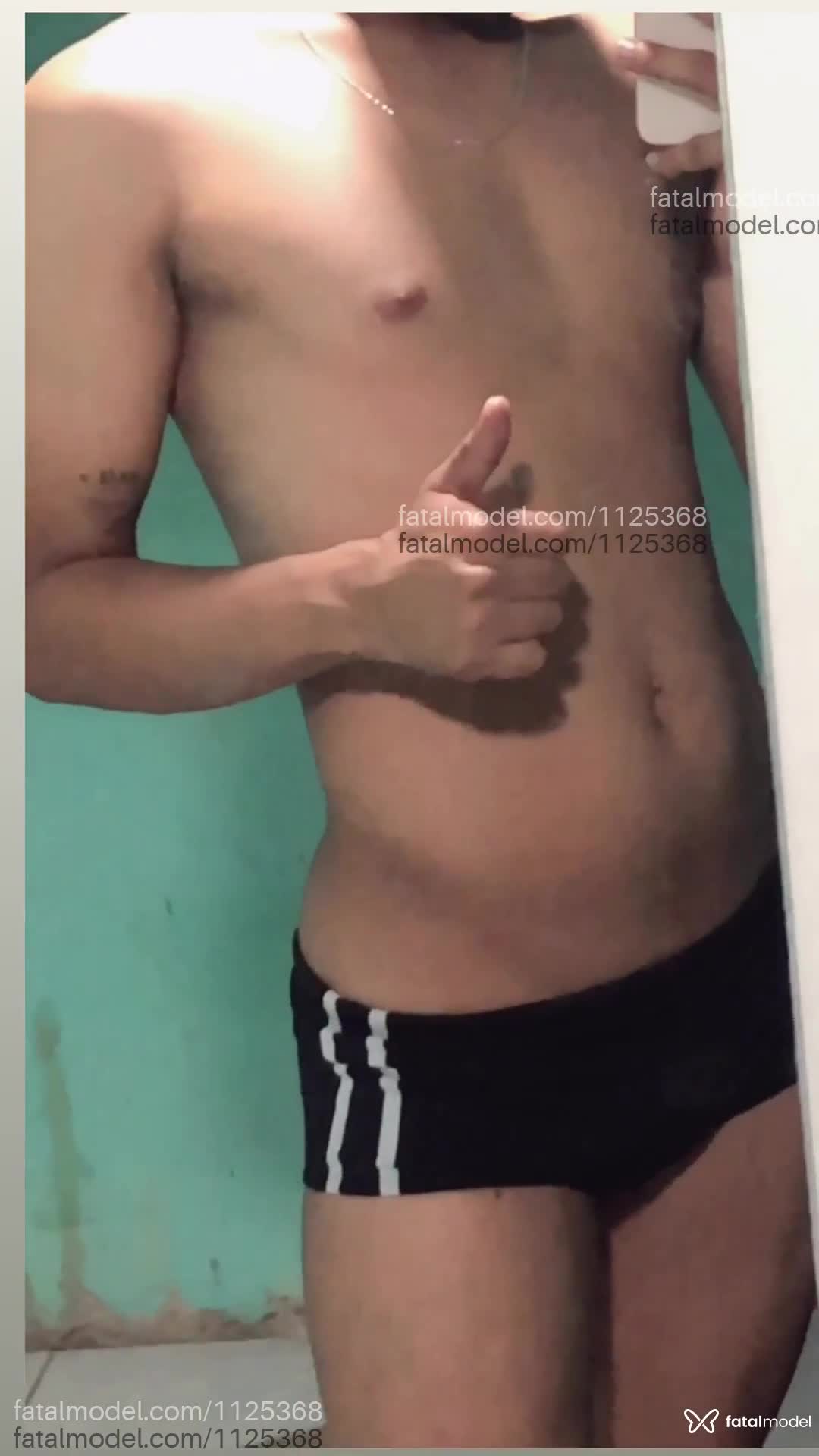 Acompanhante homem com cabelo castanho de olhos pretos em Garanhuns Acompanhante homem com cabelo castanho de olhos pretos em Garanhuns - ítallox
