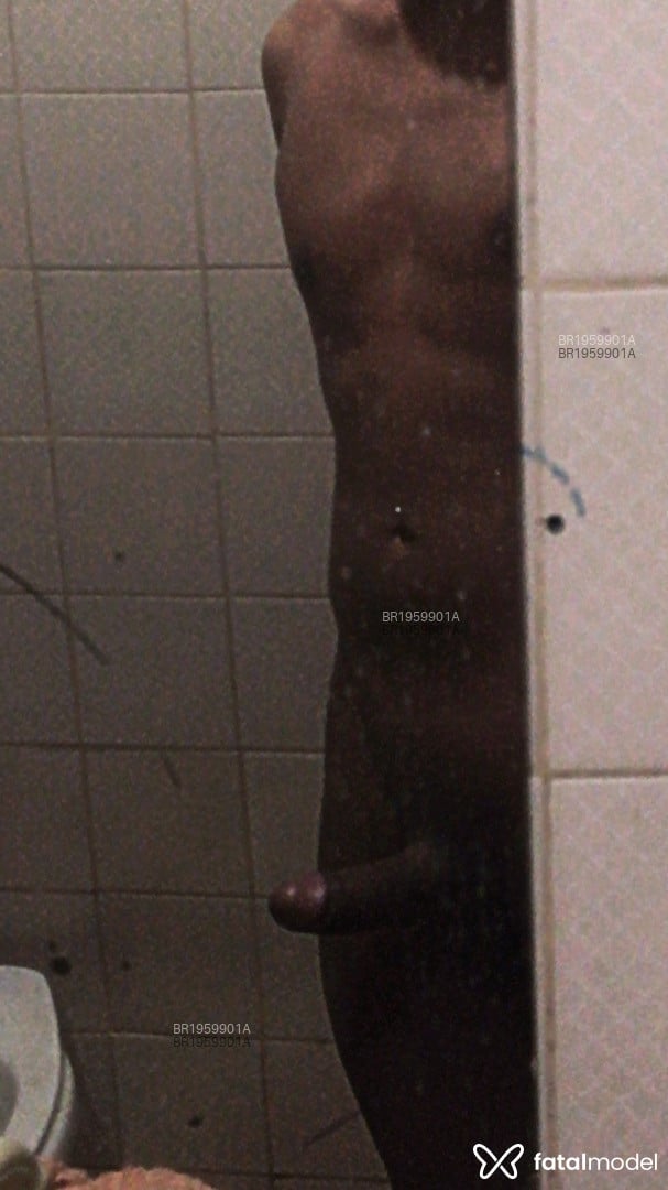 Acompanhante homem morena (o) de olhos pretos em Botucatu Acompanhante homem morena (o) de olhos pretos em Botucatu - Preto