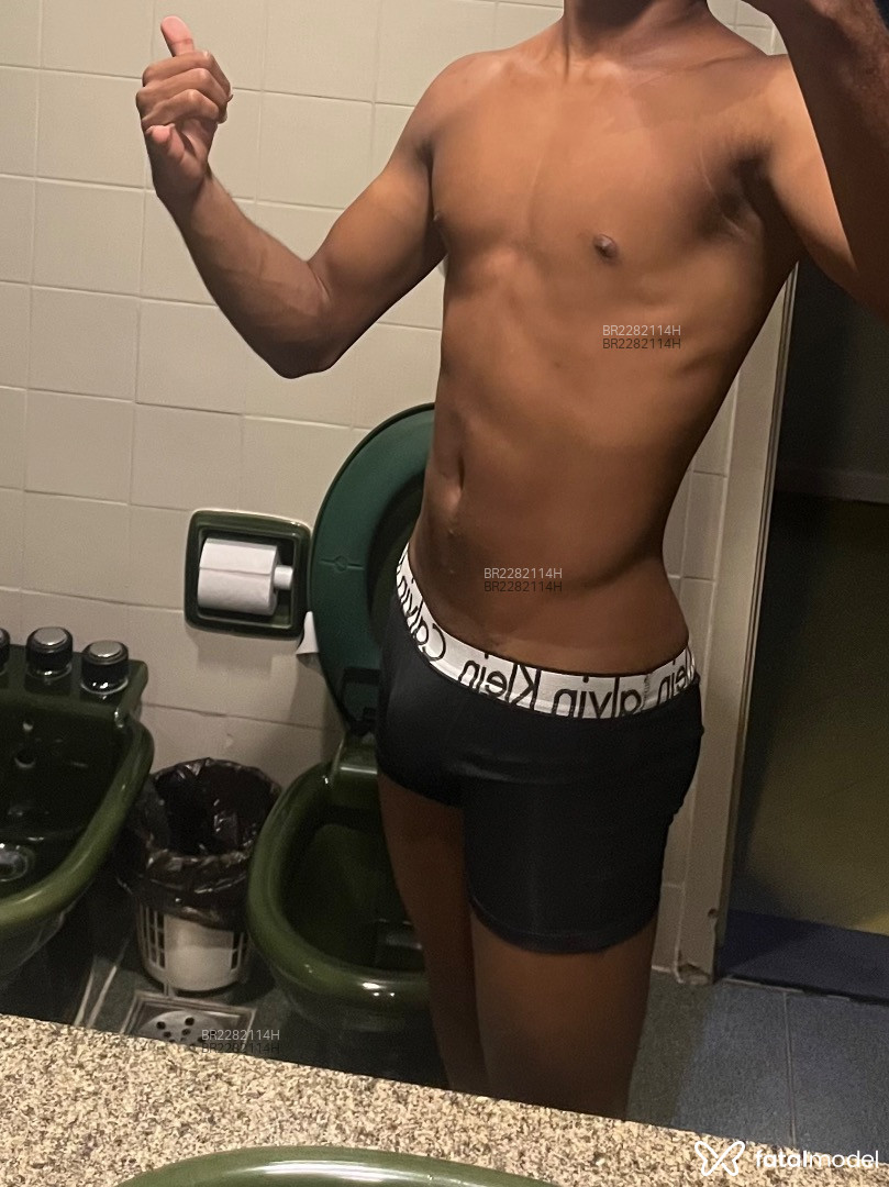 Acompanhante homem morena (o) de olhos castanhos em Rio de Janeiro - Gabrielzin