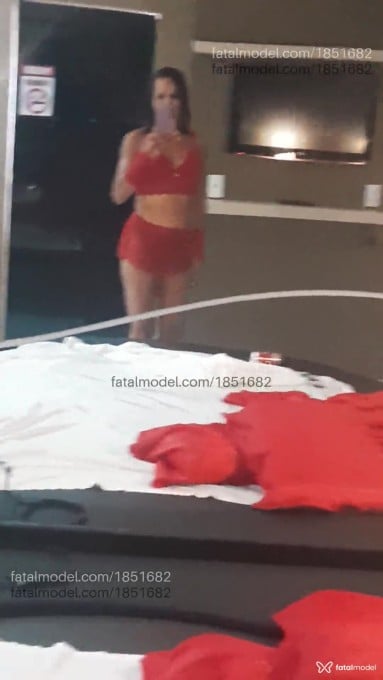 Acompanhante mulher trans morena (o) de olhos castanhos em Luís Eduardo Magalhães - Vitória prinscipol