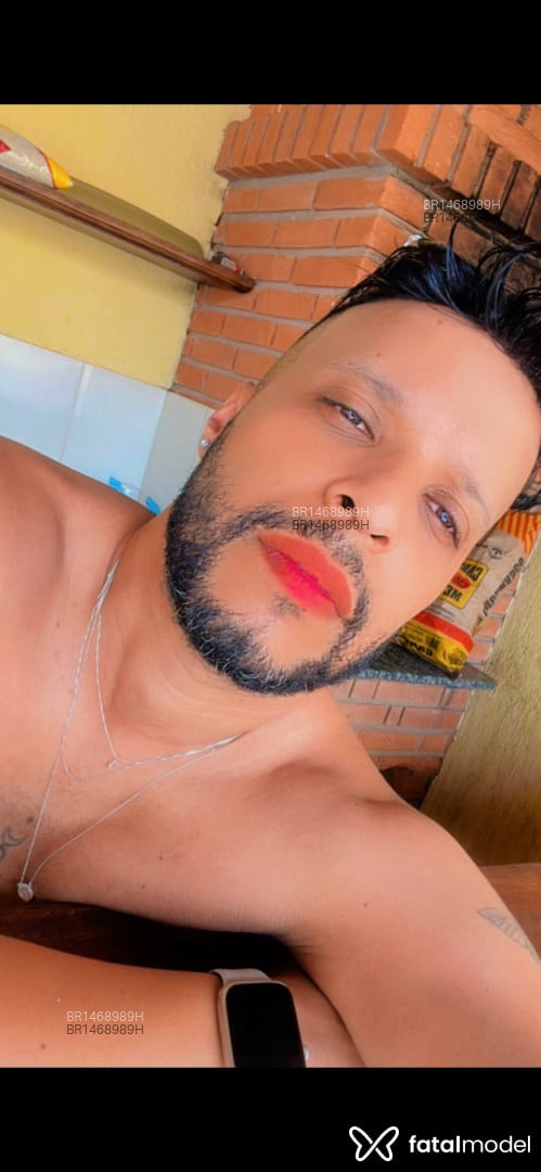 Acompanhante homem morena (o) de olhos pretos em Hortolândia Acompanhante homem morena (o) de olhos pretos em Hortolândia - Hariel