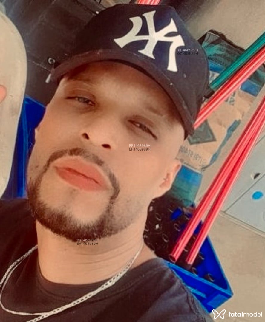 Acompanhante homem morena (o) de olhos pretos em Hortolândia Acompanhante homem morena (o) de olhos pretos em Hortolândia - Hariel