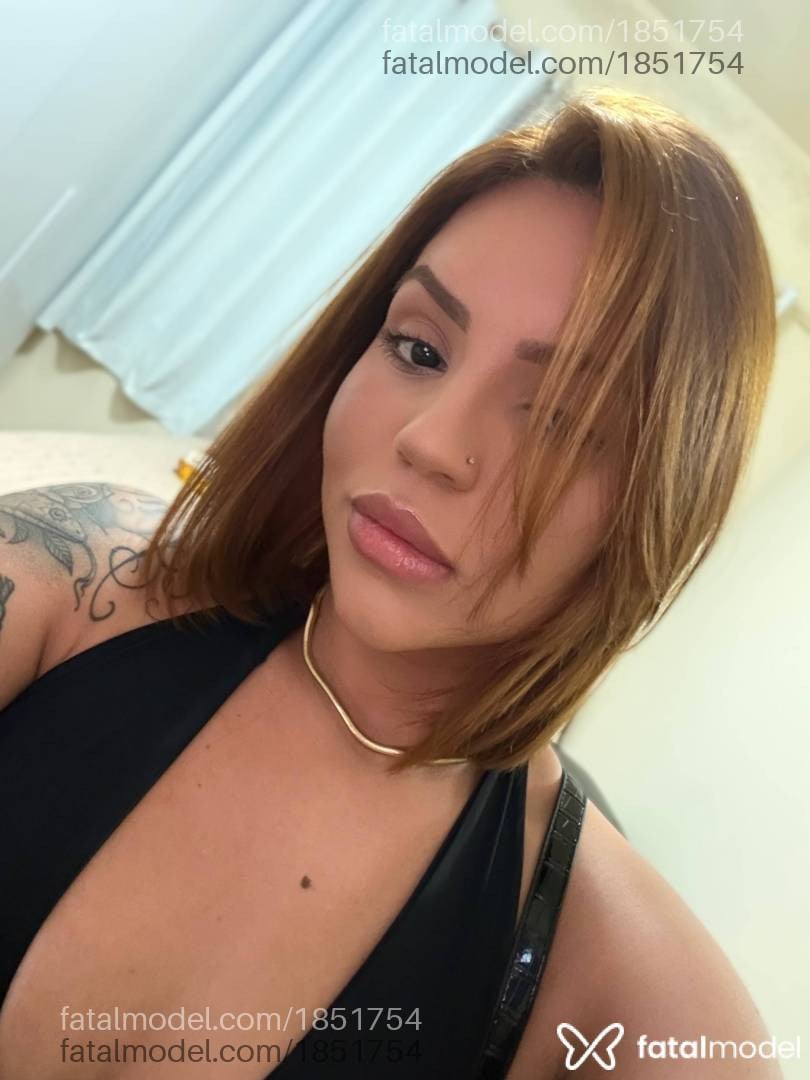 Acompanhante mulher ruiva (o) de olhos pretos - Kauany Bragança