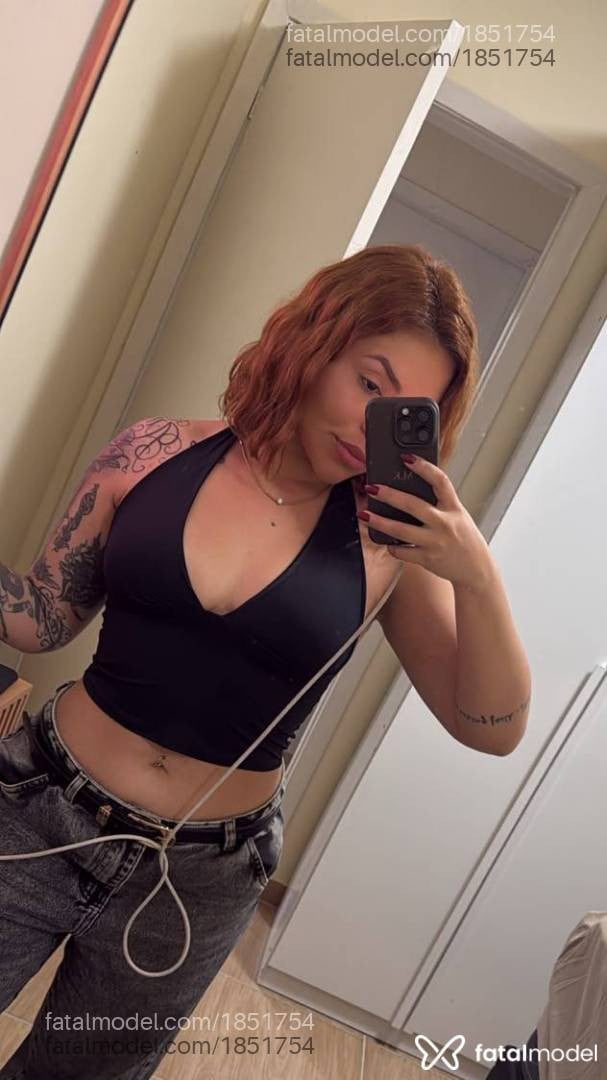 Acompanhante mulher ruiva (o) de olhos pretos - Kauany Bragança
