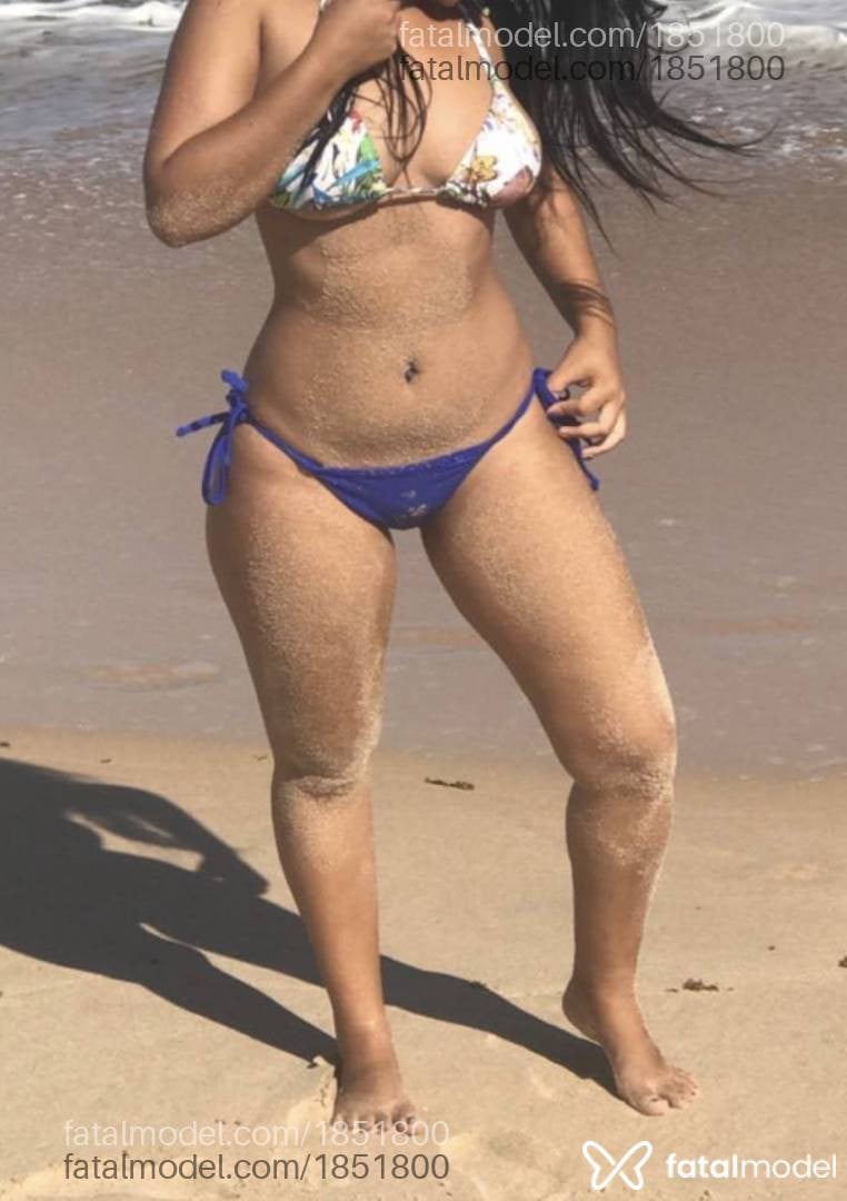 Acompanhante mulher com cabelo castanho de olhos verdes em Lauro de Freitas - Isa