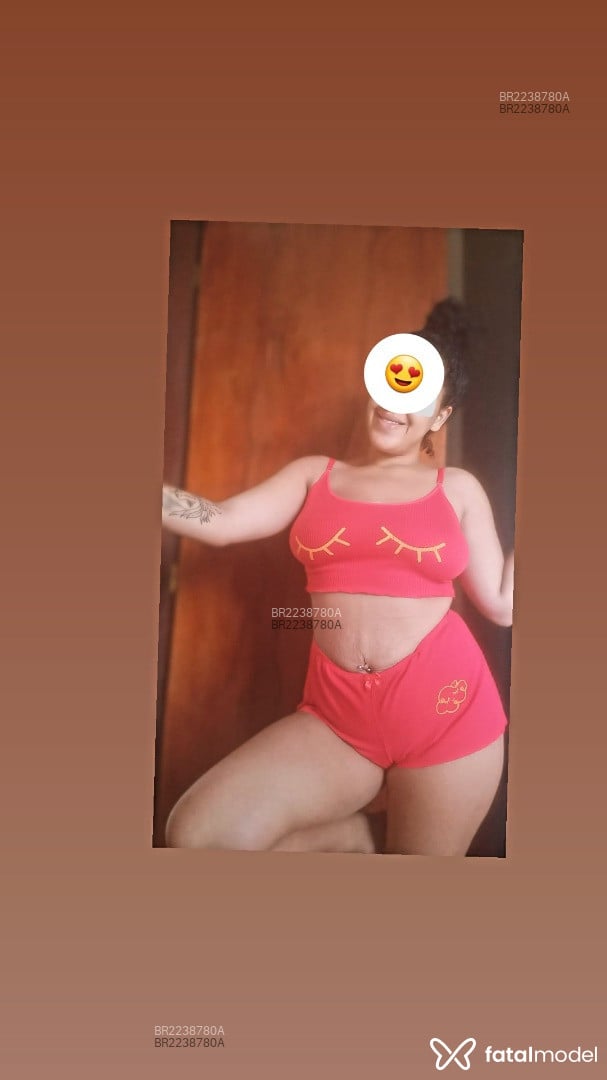 Acompanhante mulher morena (o) de olhos castanhos em São Gonçalo - Rebeca