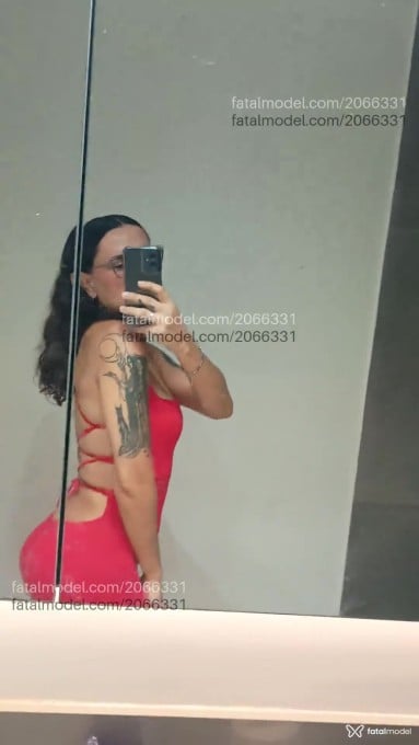 Acompanhante mulher trans com cabelo castanho de olhos castanhos em São Paulo - Jezabel