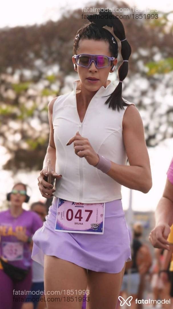 Acompanhante mulher trans morena (o) de olhos castanhos - Bruna Siqueira