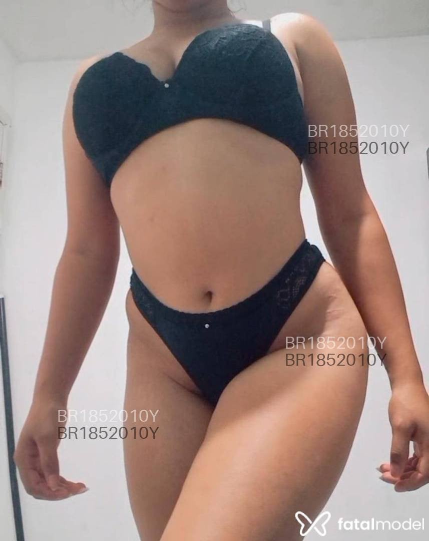 Acompanhante mulher com cabelo castanho de olhos pretos em Bebedouro Acompanhante mulher com cabelo castanho de olhos pretos em Bebedouro - Fernanda Meira
