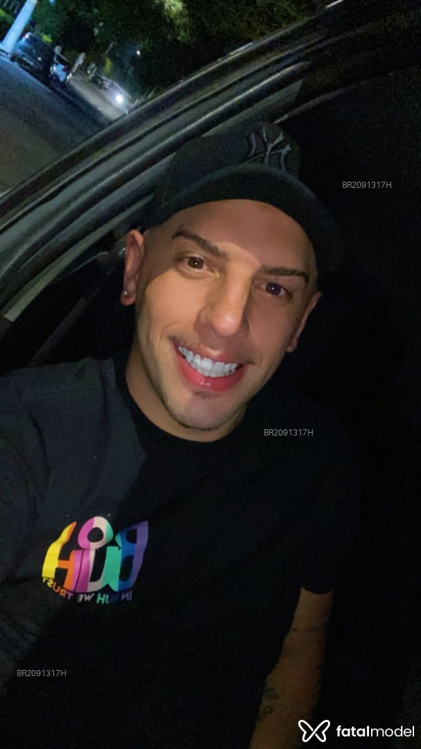 Acompanhante homem com cabelo castanho de olhos castanhos em Florianópolis - Lucas Lima