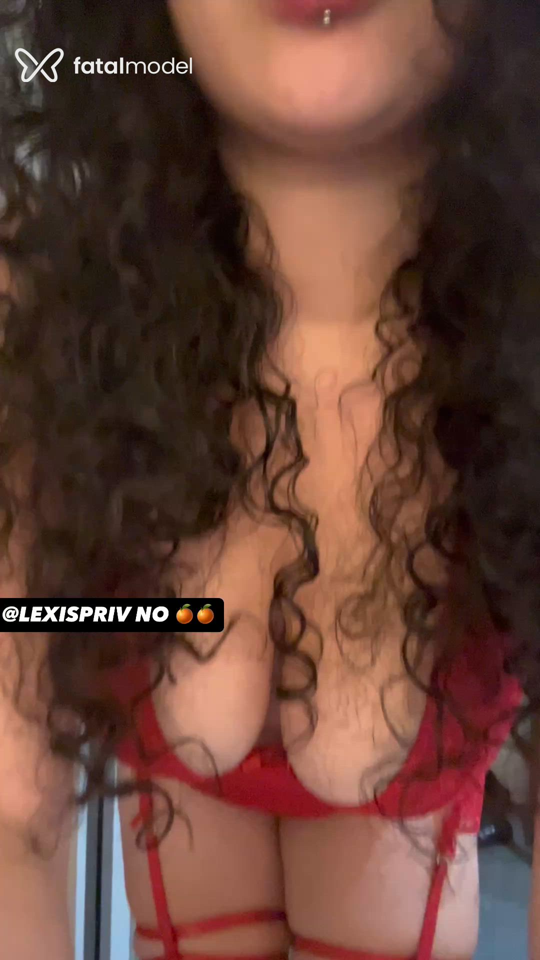 Acompanhante mulher morena (o) de olhos castanhos - LEXIS