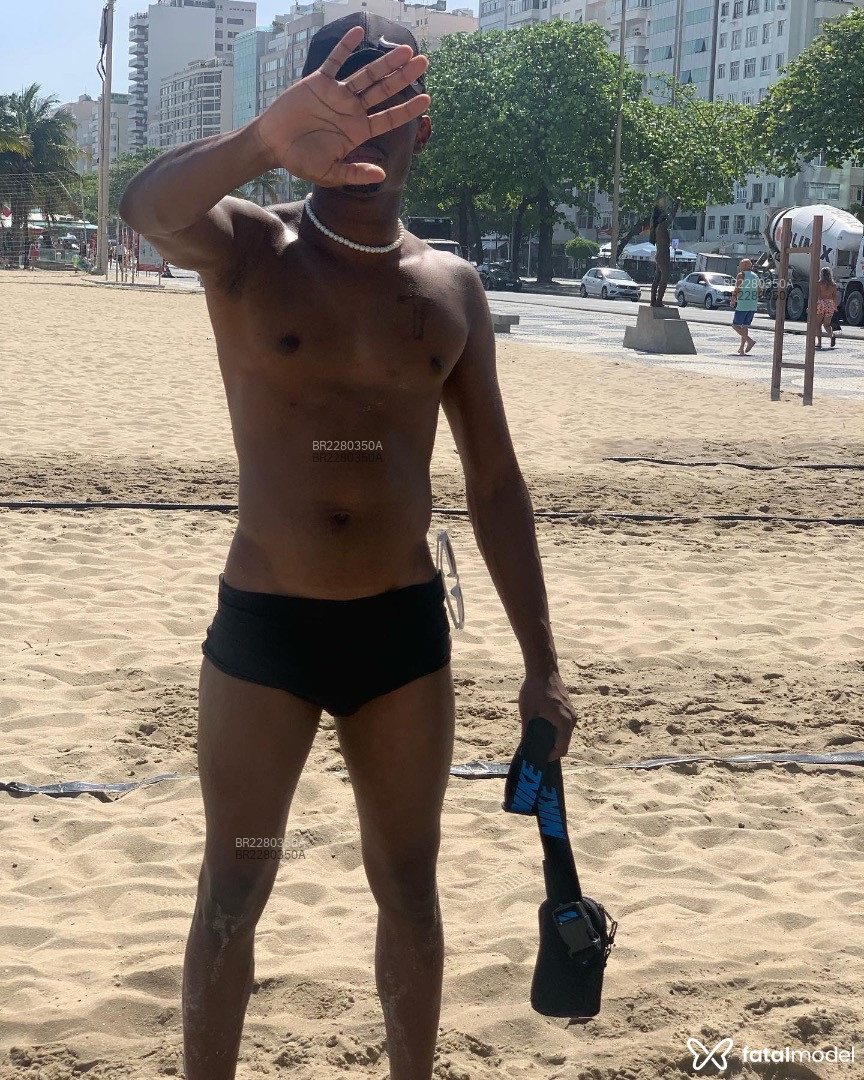 Acompanhante homem morena (o) de olhos pretos em Rio de Janeiro Acompanhante homem morena (o) de olhos pretos em Rio de Janeiro - Bransah