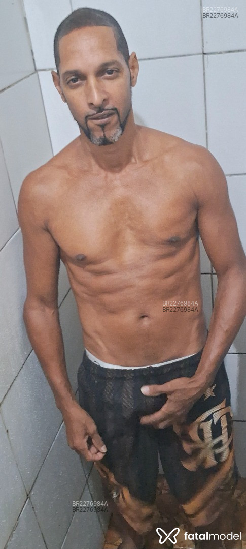 Acompanhante homem morena (o) de olhos castanhos em Rio de Janeiro - Marcelo