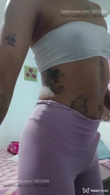 Acompanhante mulher trans com cabelo castanho de olhos pretos em Virtual - Sypha