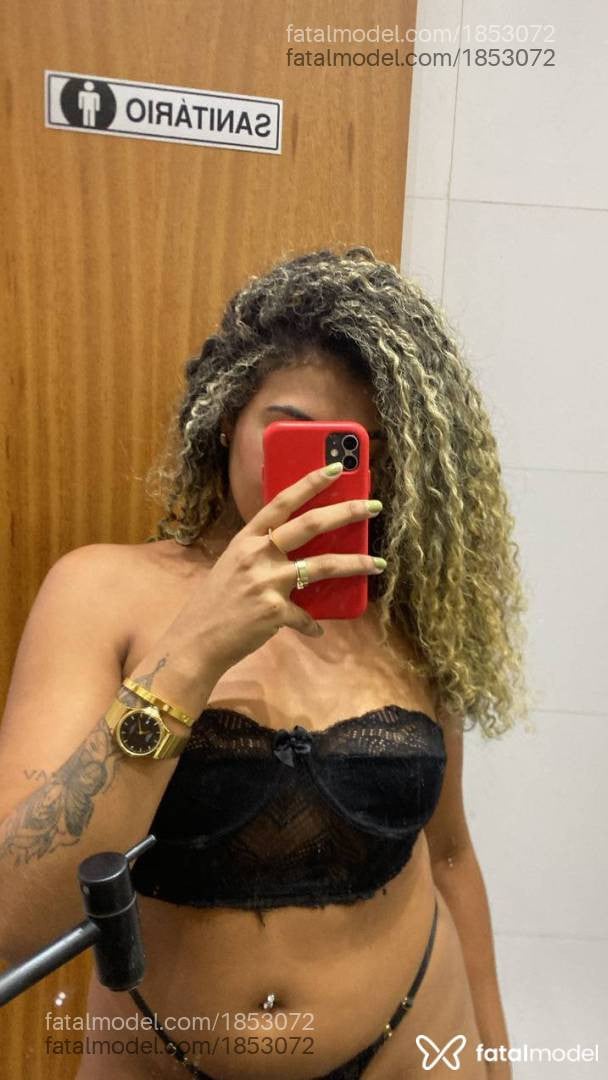Acompanhante mulher loira (o) de olhos castanhos em Linhares - Beatriz